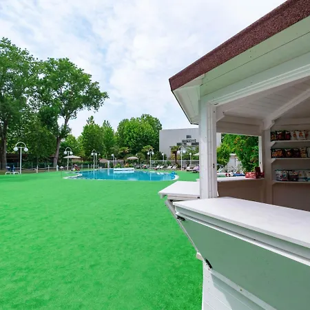 Color Village Family Hotel 3*