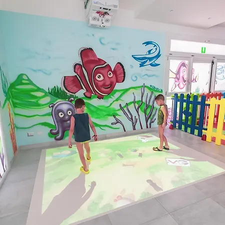 Color Village Family Hotel 3*