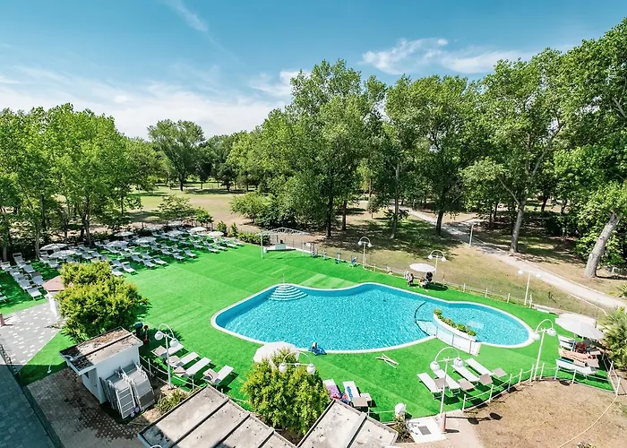 Hotel Color Village Family 3*