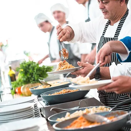 Color Village Family צ'סנטיקו