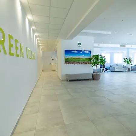 Color Village Family מלון 3*