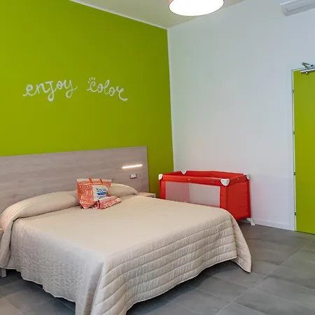 Color Village Family فندق تْشيزيناتيكو